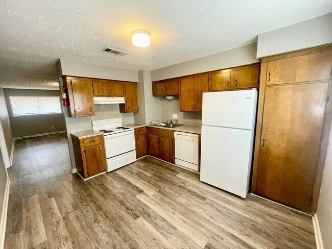 Interior Photo - Pearl Manor