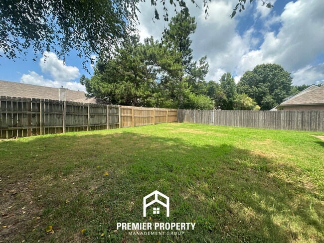 Building Photo - Stunning 3BR/2BA Arlington Home with Vaulted Ceilings, Luxury Bath & 2-Car Garage!