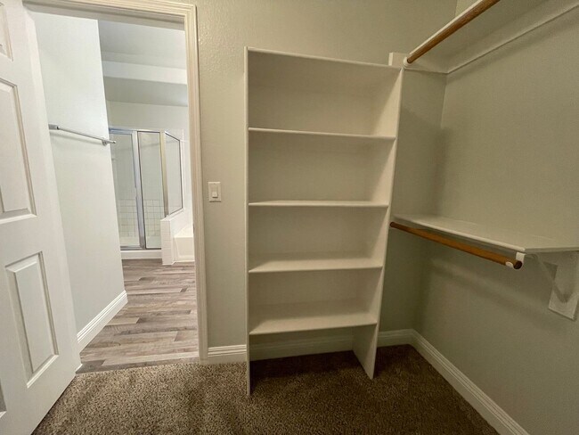 Building Photo - Charming Single-Story Home with 3-Car Gara...