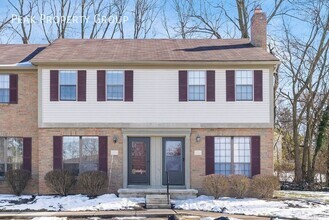 Building Photo - Newly Renovated Townhomes Located in Dublin!