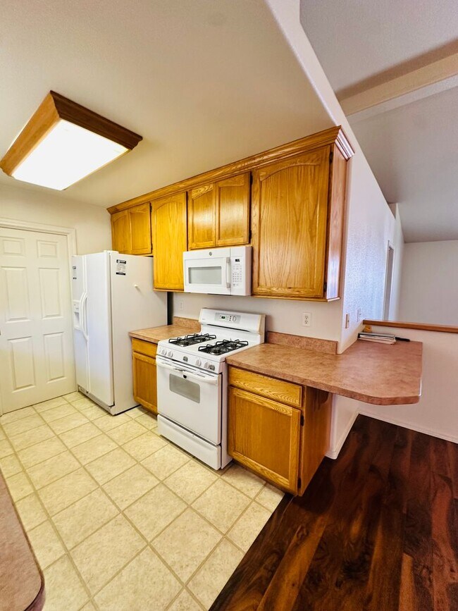 Building Photo - Beautiful 3 Bedroom Home in a Great Fallon Location — Landscaping Included!