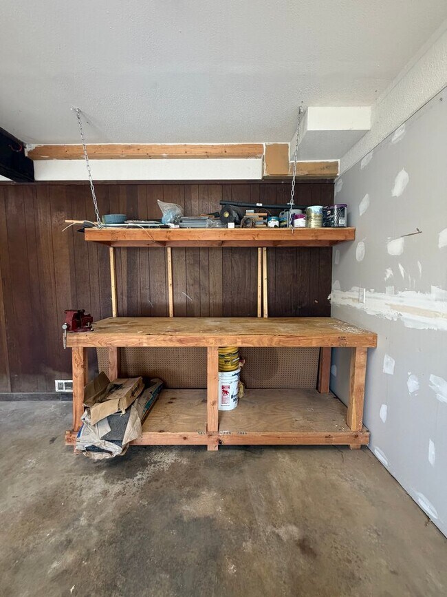 Building Photo - 1101 Silverwood Cove