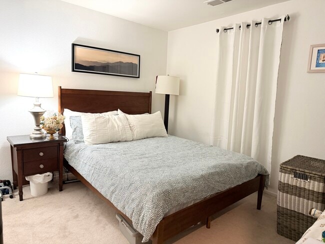 Building Photo - Grazia Way