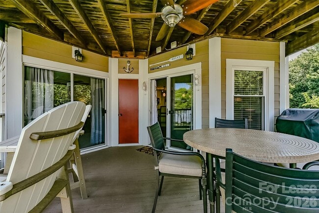 Building Photo - 18557 Vineyard Point Ln