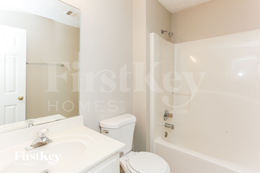 Building Photo - 1270 Summit Point Ln