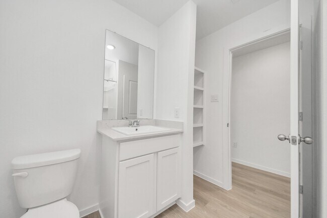 Building Photo - 40630 Balsam Run Ln