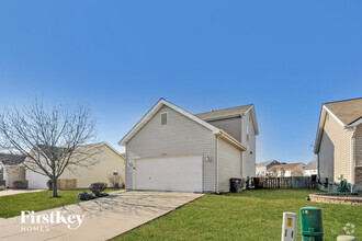 Building Photo - 1903 Briarfield Dr