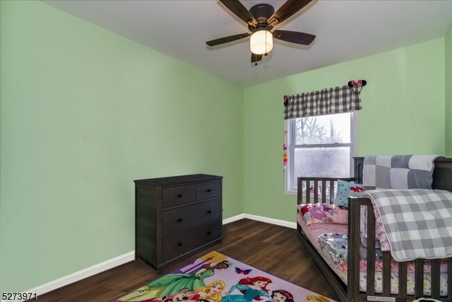 Building Photo - 153 Stag Hill Rd