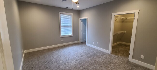 Building Photo - 570 Old US Hwy 70