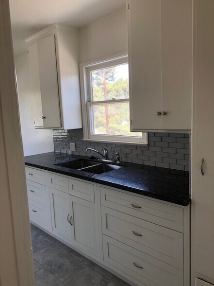 Kitchen - 610 S Main St
