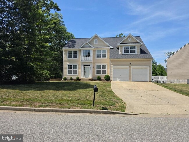 Building Photo - 45370 Barefoot Dr