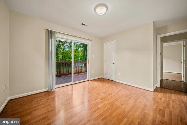 Building Photo - 4656 Evansdale Rd