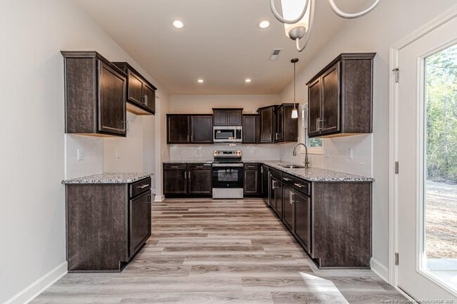 Building Photo - 87 Onslow Ct