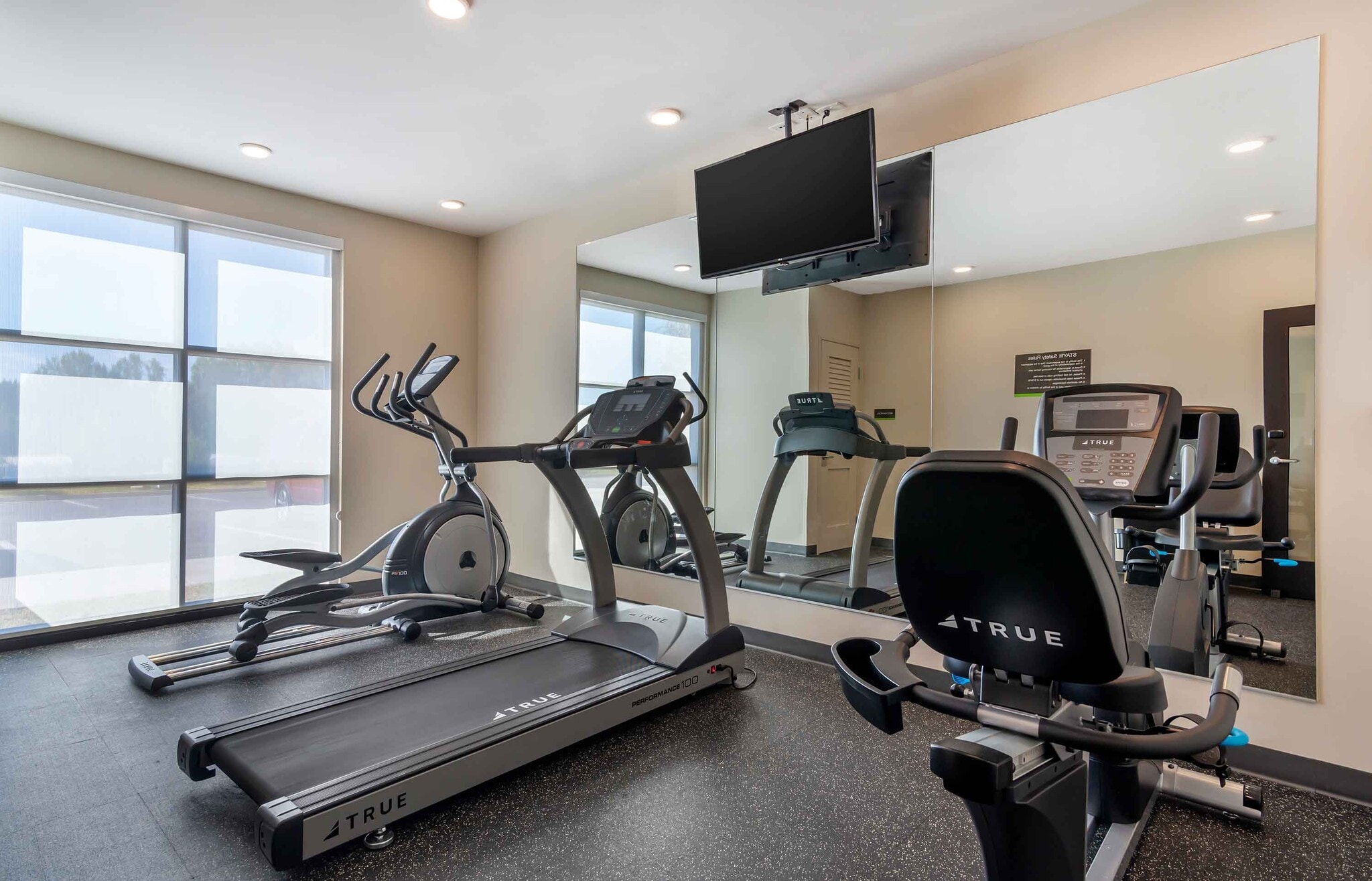 Building Photo - Furnished Studio-Atlanta - Newnan