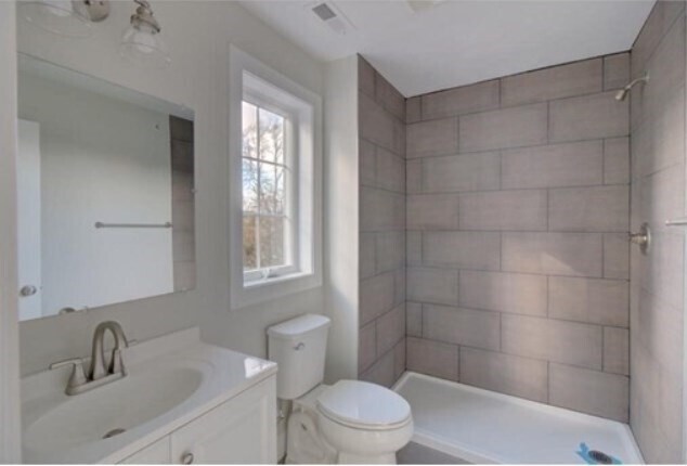 Building Photo - 89 W Main St