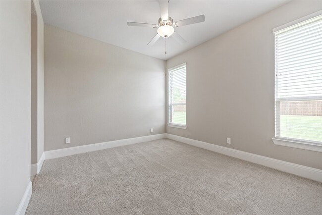 Building Photo - 813 Gallant Fox Trail