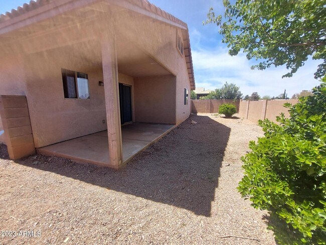 Building Photo - 5445 Los Capanos Dr