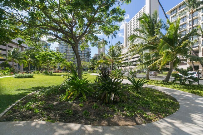 Building Photo - 2240 Kuhio Ave.