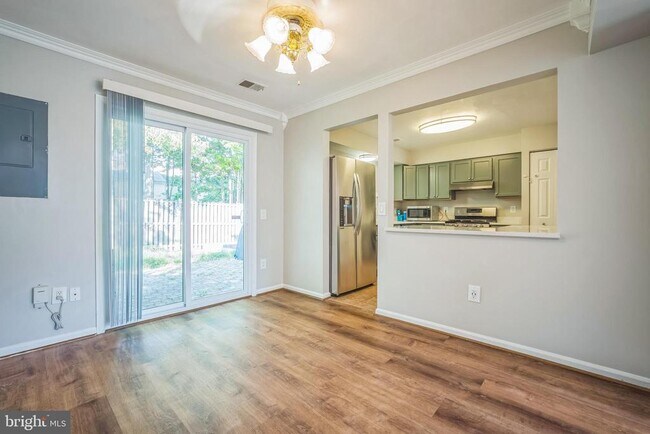 Building Photo - 14801 Basingstoke Loop