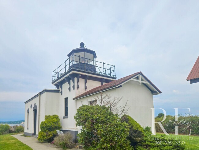 Building Photo - Private Beach Access – Bright, Breezy Livi...