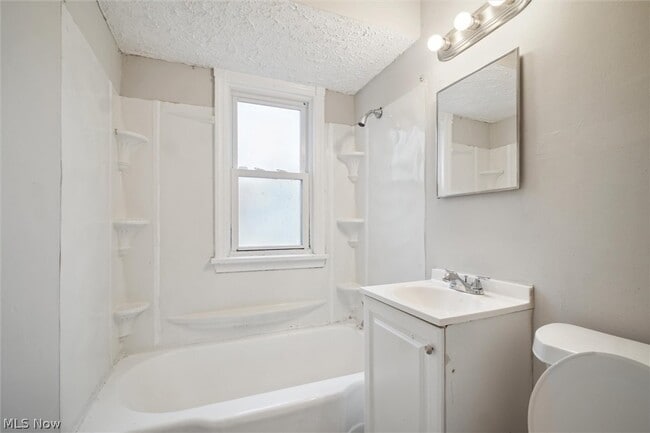 Building Photo - 25301 Marsdon Dr