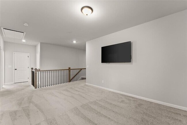 Building Photo - 4656 Silver Oak Dr SW