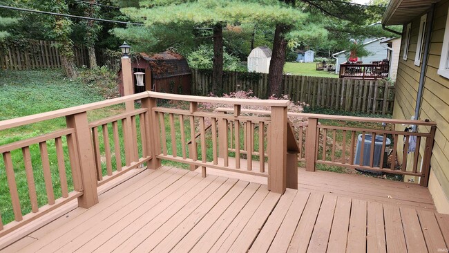 Building Photo - 708 E Eddington Ct