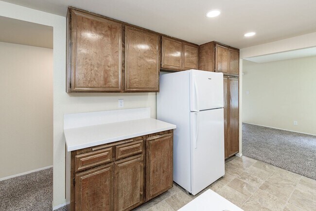 Building Photo - Spacious SDSU Townhome For Rent!