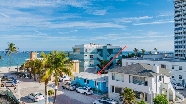 Building Photo - 3220 N Surf Rd