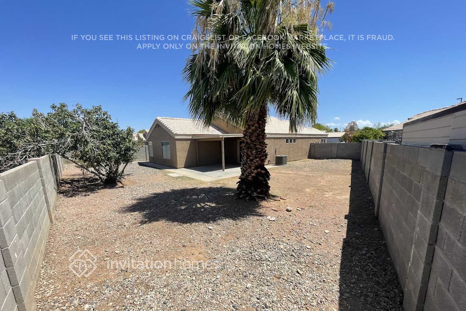 Building Photo - 364 S Bermuda Dr