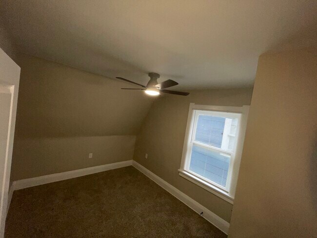 Building Photo - 2322 Upton Ave