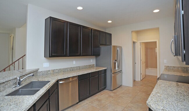 Building Photo - 381 E Calderwood Rd