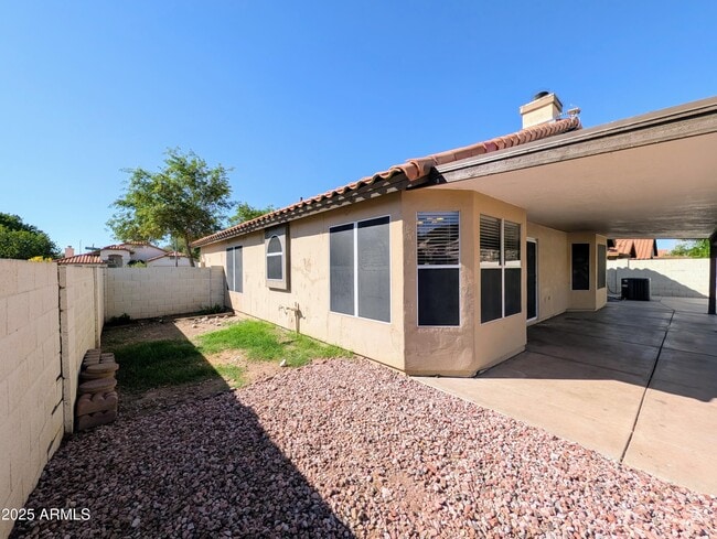 Building Photo - 5232 W Tonto Rd