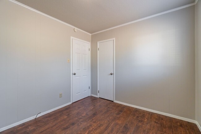 Building Photo - * Move-In Special * Beautiful 4 Bed / 3 Ba...