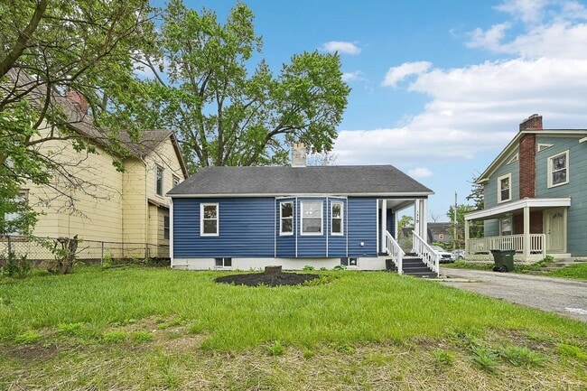 Building Photo - 1519 E Hudson St