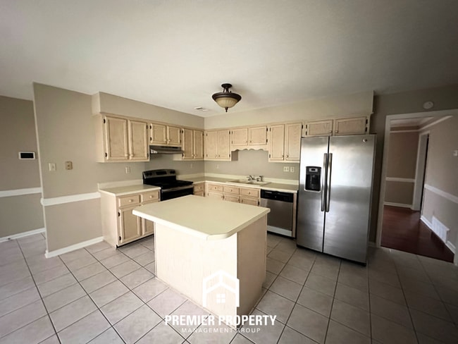 Building Photo - 8842 Aspen View Cove