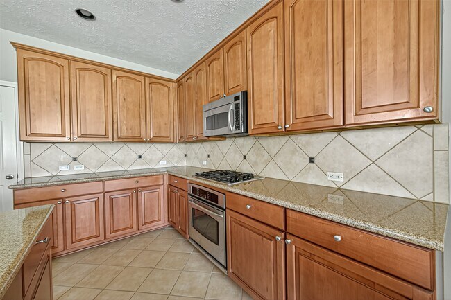 Building Photo - 10815 Lake Raven Ct