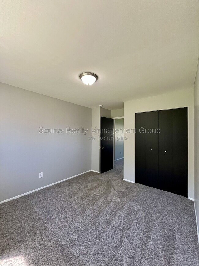 Building Photo - 1750 St Johns Blvd
