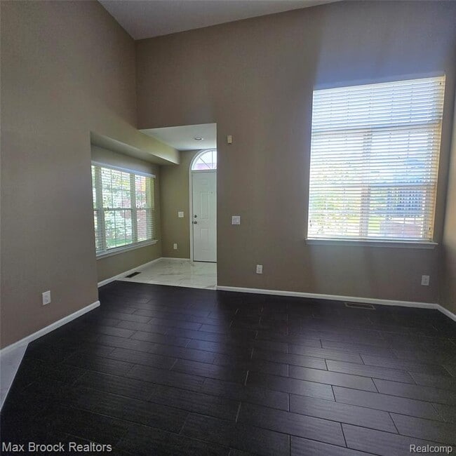 Building Photo - 1643 Campau Farms Cir