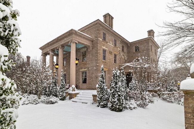 Building Photo - 5135 Ellsworth Ave