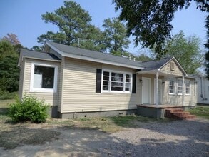 Building Photo - 1914 1/2 Kratha Drive