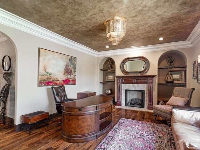 Building Photo - 3807 Harding Pl