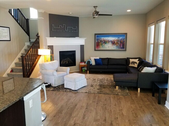 Building Photo - Central Park Summer Rental: Beautiful, Fully Furnished 5Bd/4.5Ba House