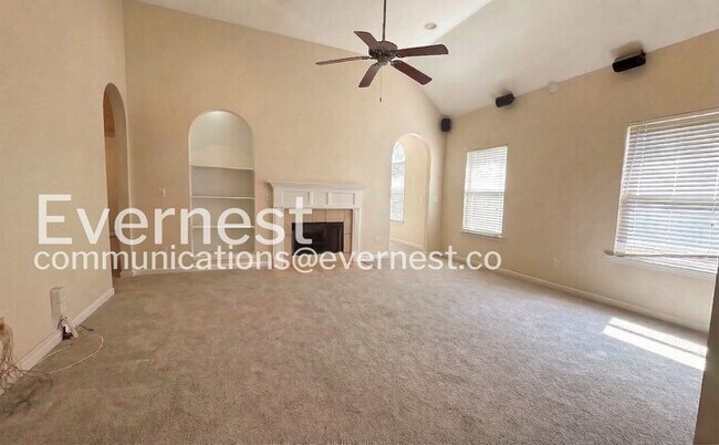 Building Photo - 273 Oxmoor Pl