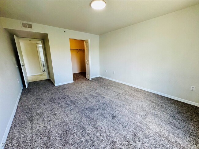 Building Photo - 8284 Key Royal Cir