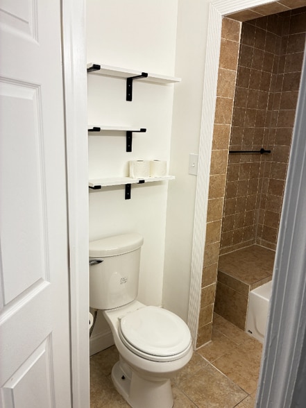 Building Photo - 73 Wolcott Terrace