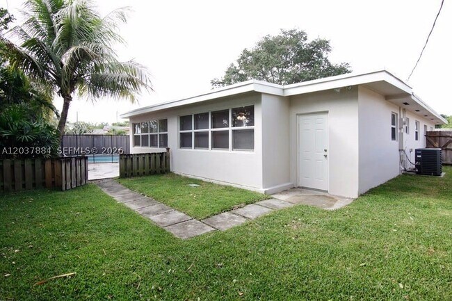 Building Photo - 781 SW 64th Terrace