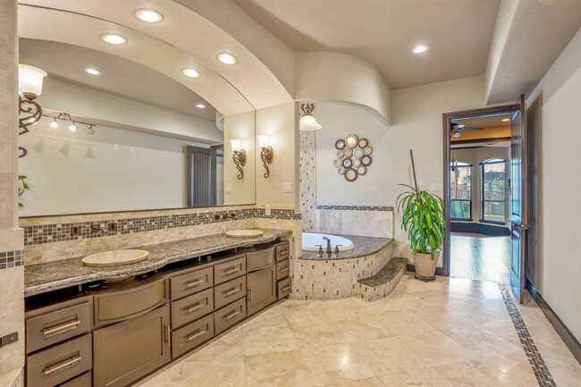 Building Photo - 47 Lake Sterling Gate Dr