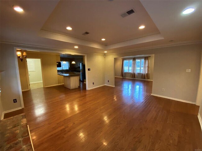 Building Photo - 2439 Hermitage Dr
