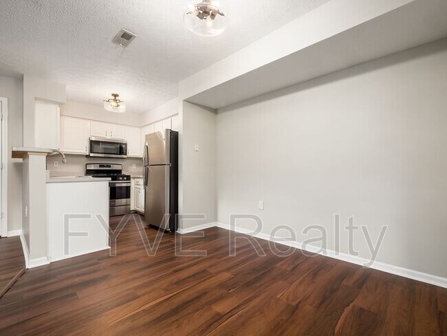 Building Photo - 2980 Glenloch Cir